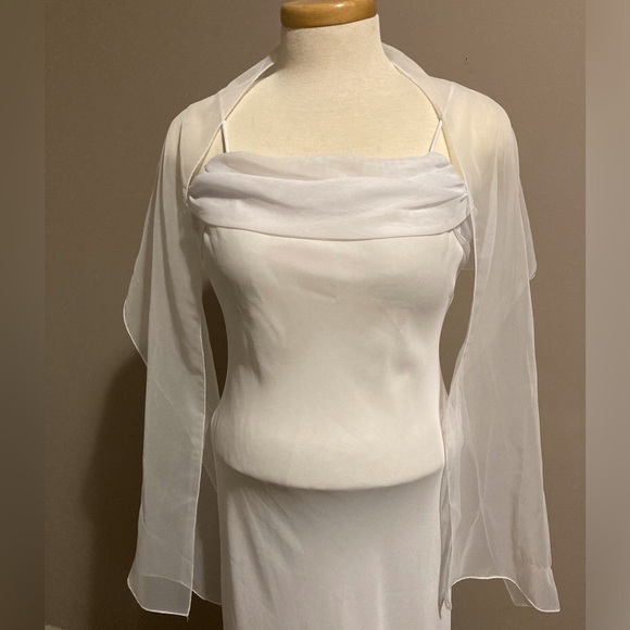 NWOT Wedding or Formal Gown Size XL (approx size 12 equivalent) - Picture 10 of 15